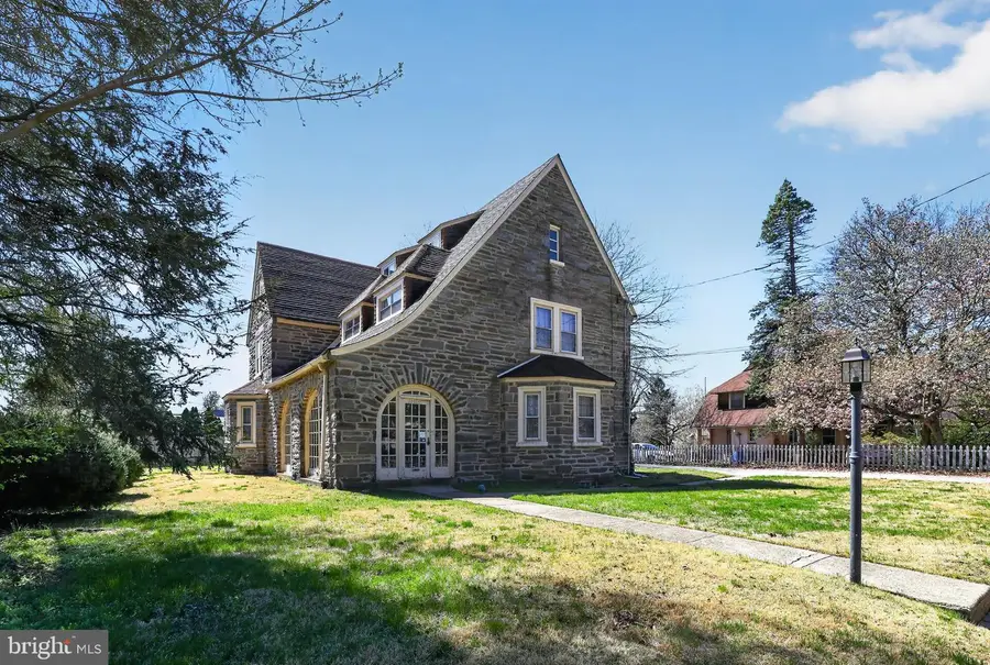 6448 Cherokee St, Philadelphia, PA 19119 - #2