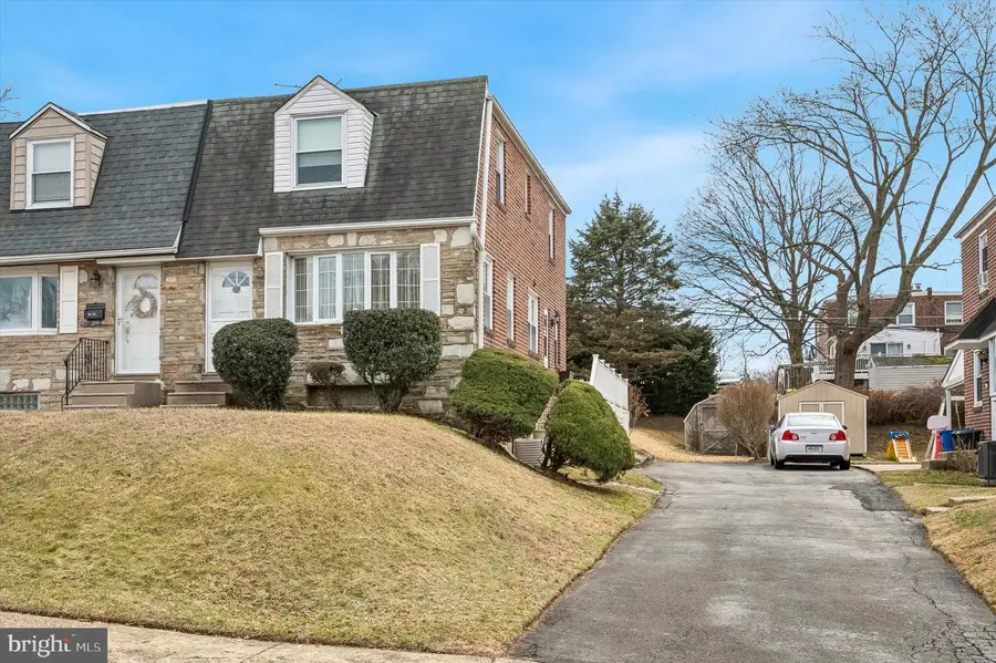 8637 Bridle Rd, Philadelphia, PA 19115 - #2