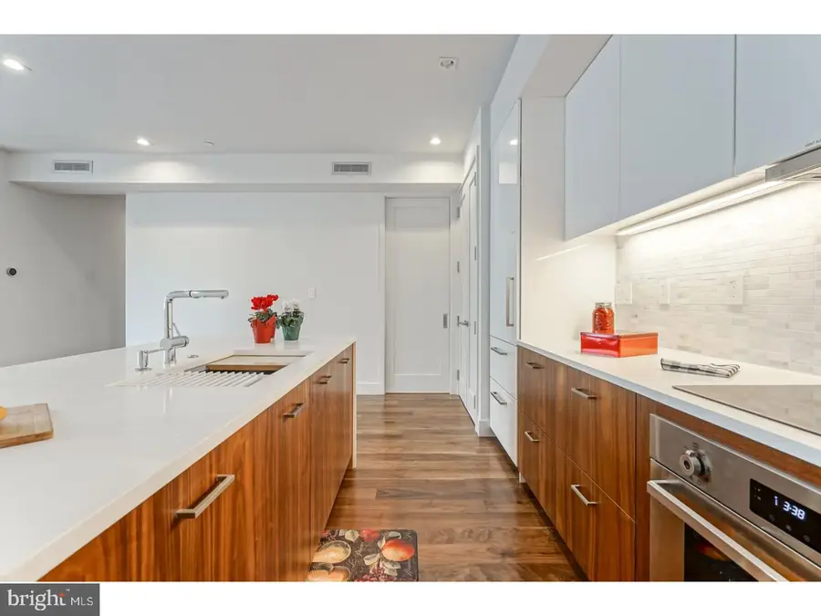 621 S 24th St #210, Philadelphia, PA 19146 - #3