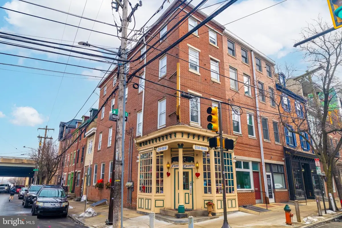 637 N 2nd St, Philadelphia, PA 19123 - #1