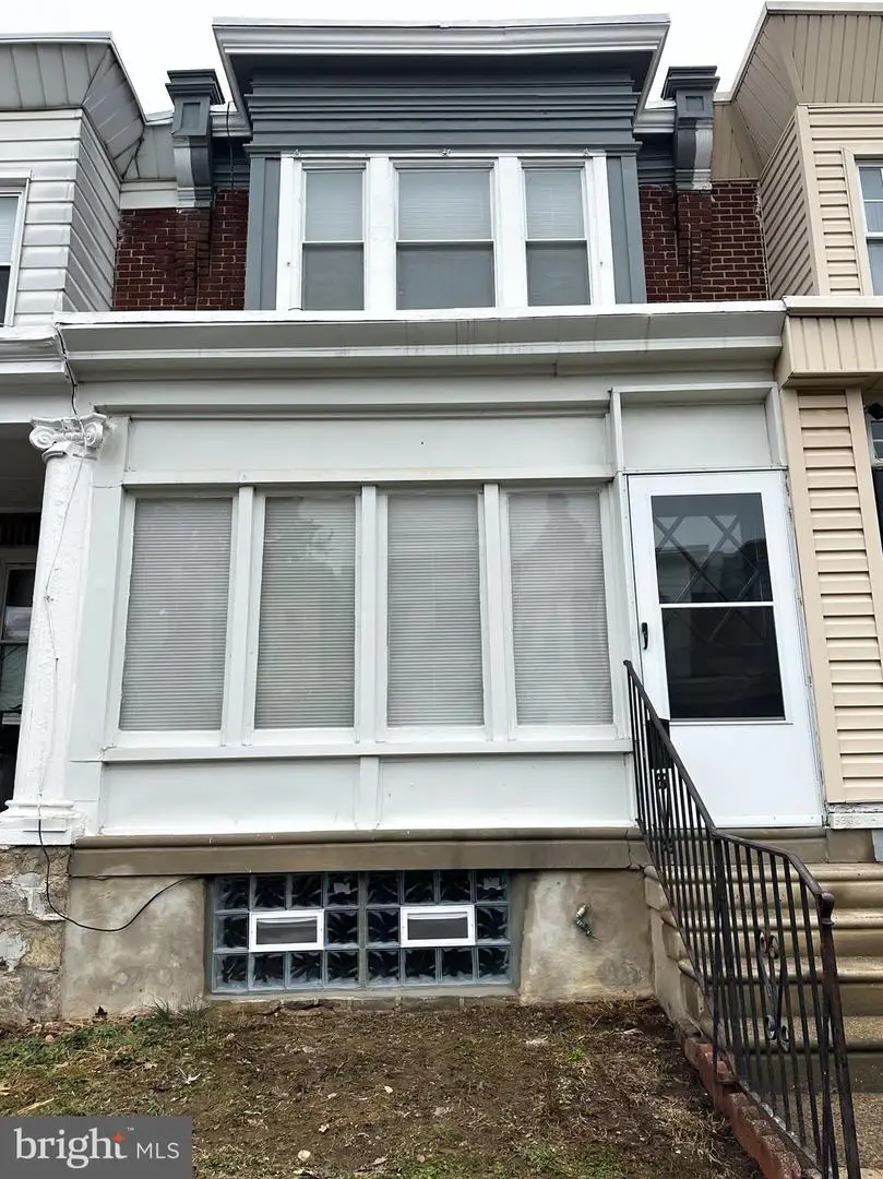 5932 Tackawanna St, Philadelphia, PA 19135 - #1