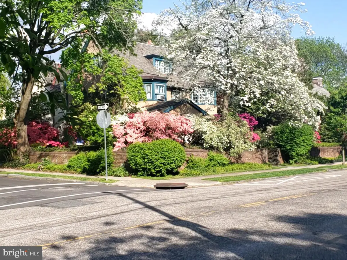 3130 W Penn St, Philadelphia, PA 19129 - #1