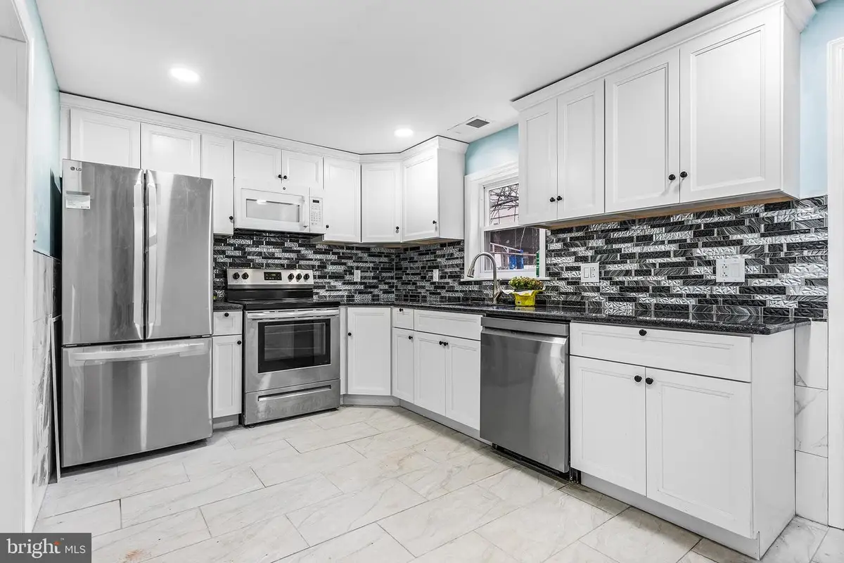 2051 S Dorrance St, Philadelphia, PA 19145 - #1