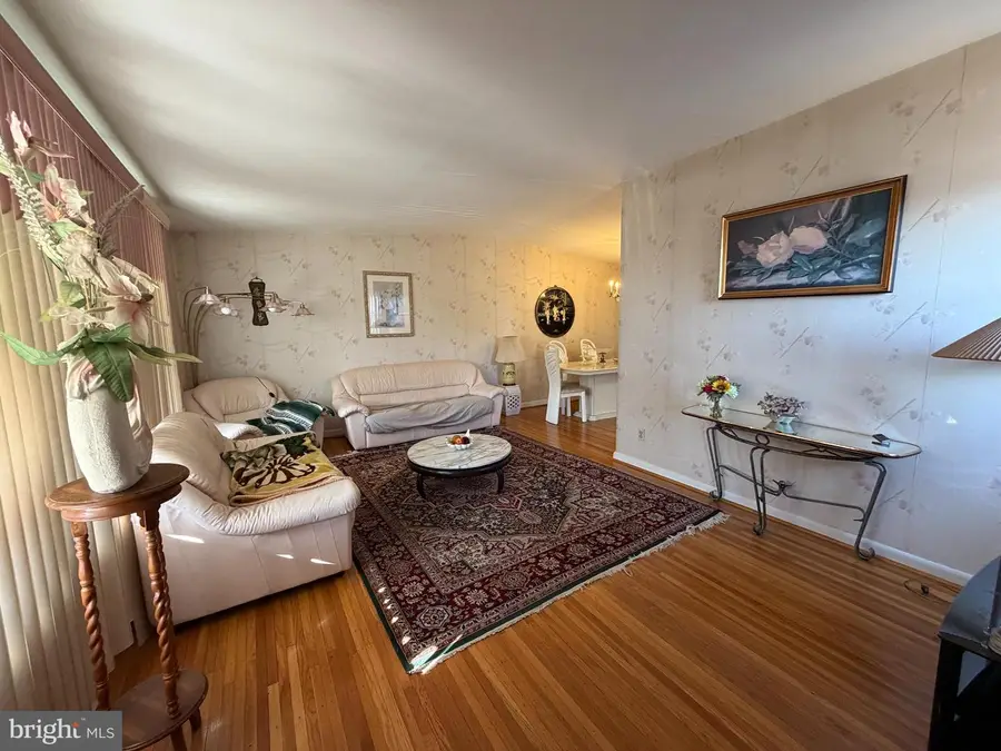 747 Greymont St, Philadelphia, PA 19116 - #3