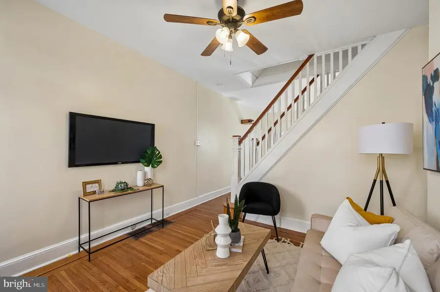 1745 Sepviva St, Philadelphia, PA 19125 - #3