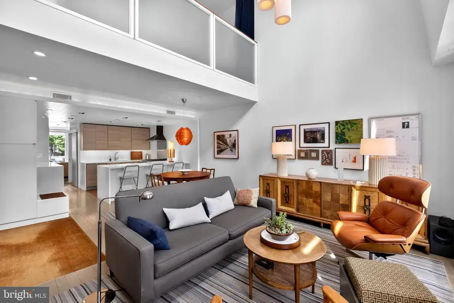 256-1/2 S 3rd St, Philadelphia, PA 19106 - #3