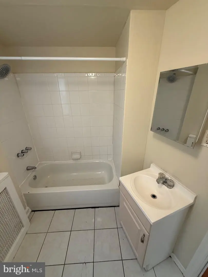 522 Pierce St, Philadelphia, PA 19148 - #2