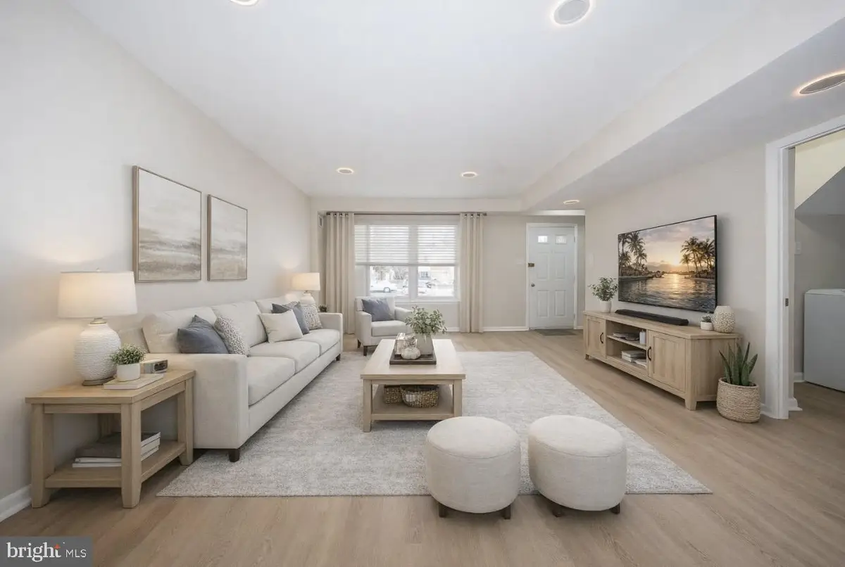 8212 Chelwynde Ave, Philadelphia, PA 19153 - #1