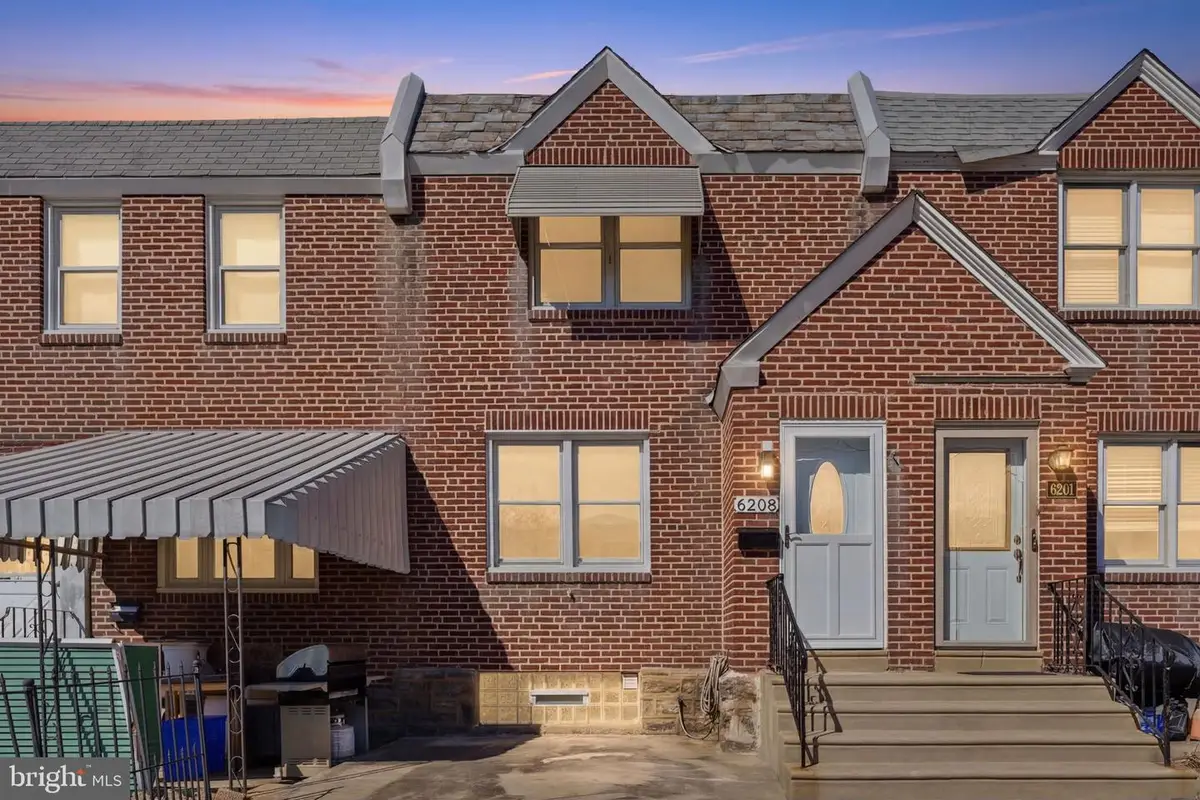 6208 Shelbourne St, Philadelphia, PA 19111 - #1