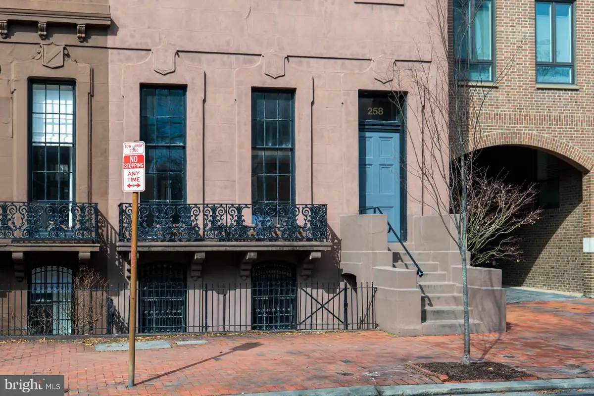 258 S 3rd St #1, Philadelphia, PA 19106 - #1