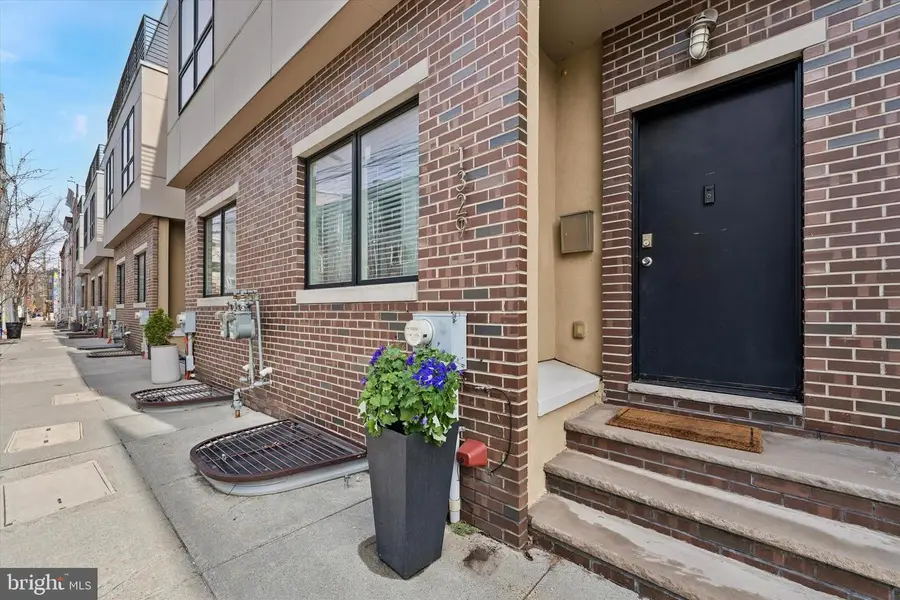 1329 N Howard St, Philadelphia, PA 19122 - #2