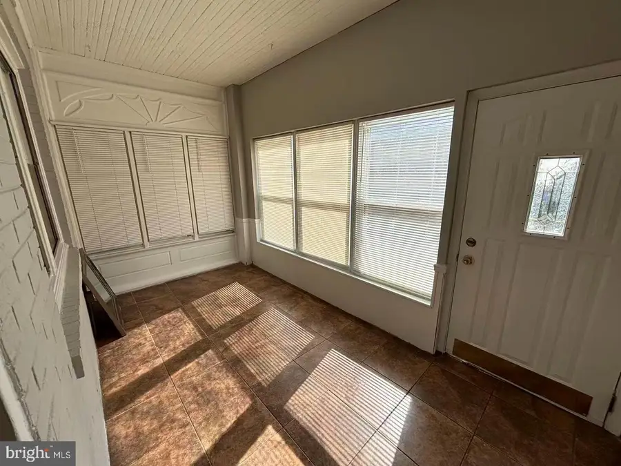 4737 Oakmont St, Philadelphia, PA 19136 - #2