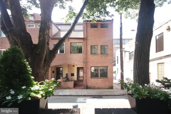 2128 Appletree St, PHILADELPHIA, PA 19103