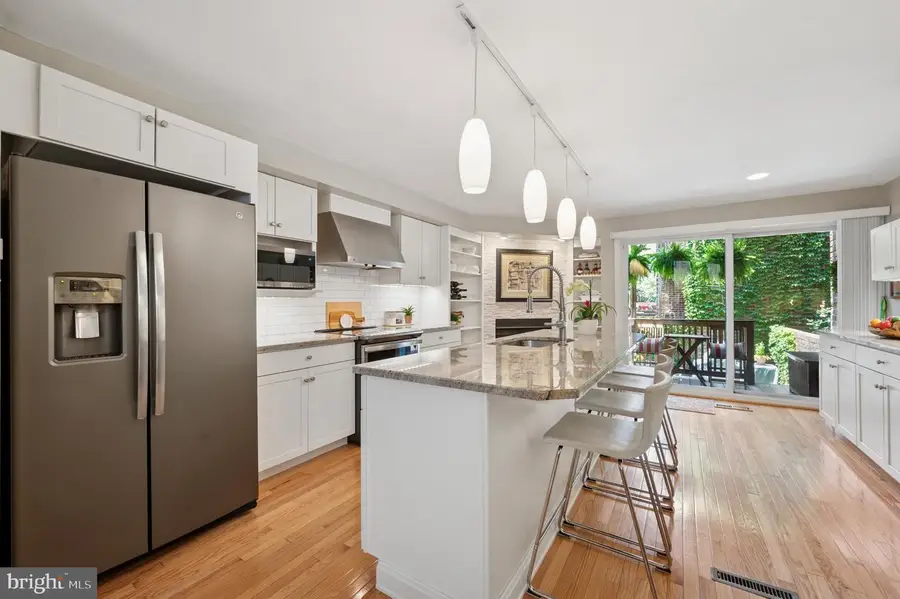 238 S 9th St, Philadelphia, PA 19107 - #3