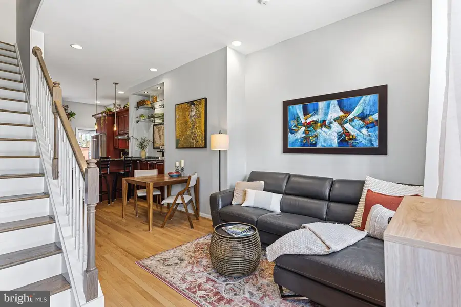 827 N Bambrey St, Philadelphia, PA 19130 - #3