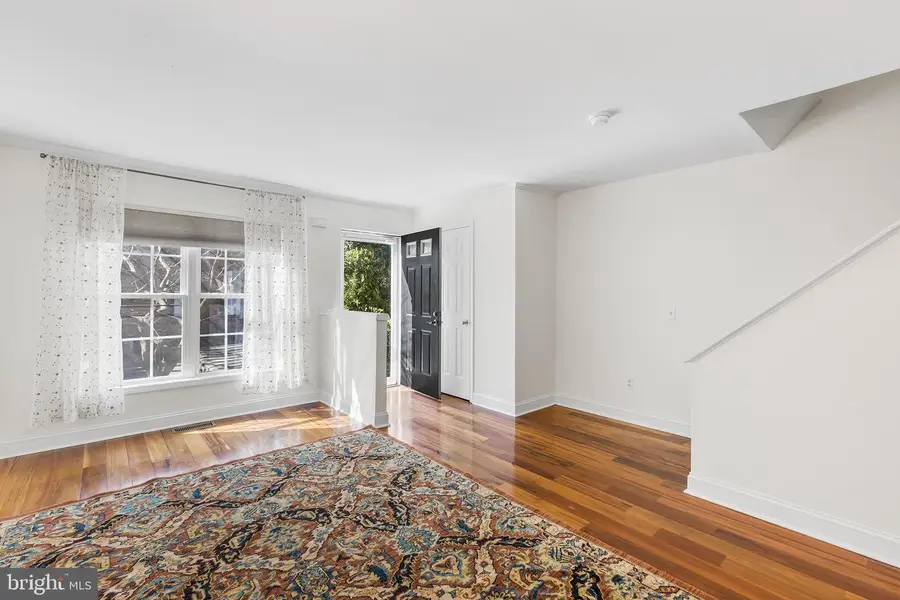 403 Olive St, Philadelphia, PA 19123 - #2