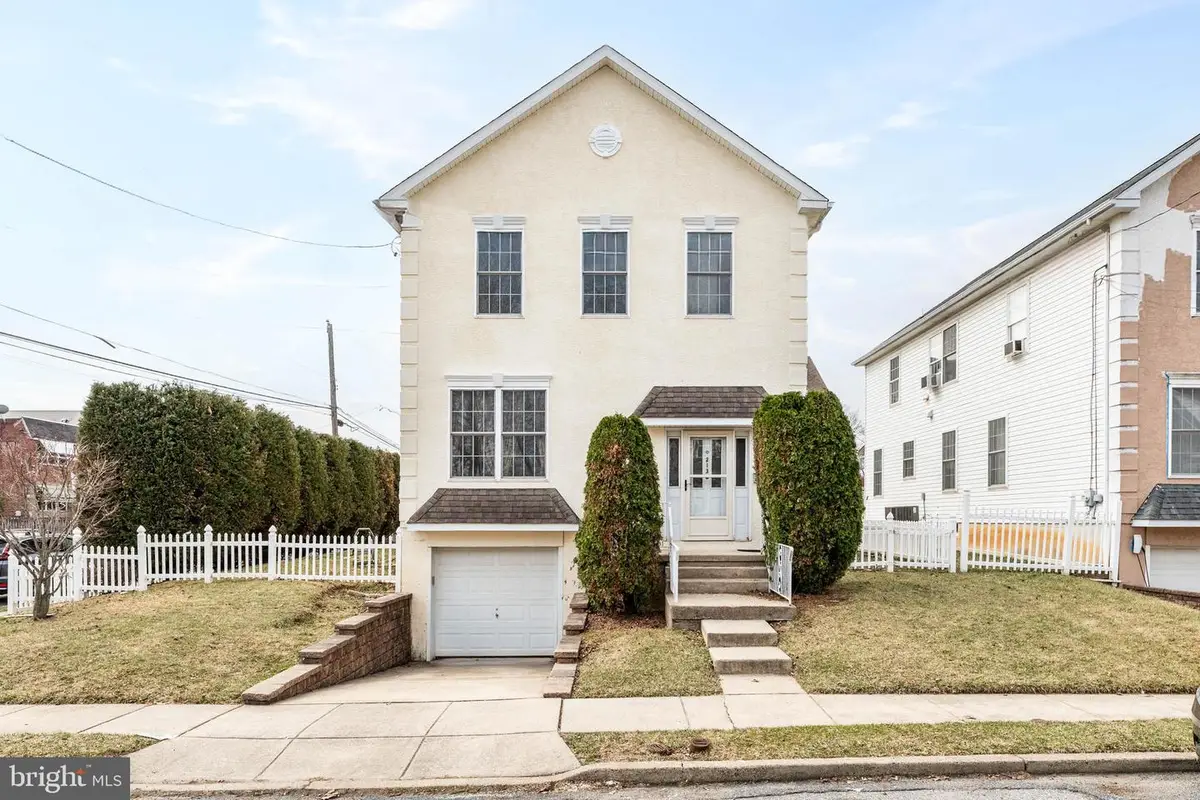 2136 Murray St, Philadelphia, PA 19115 - #1