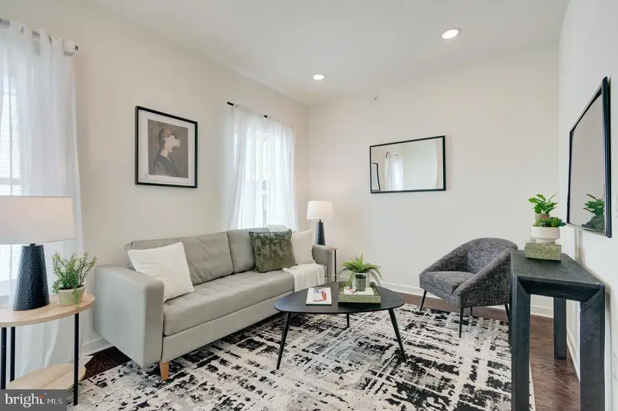 2478 Emerald St, Philadelphia, PA 19125 - #2