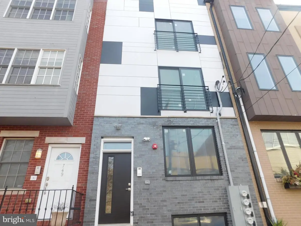 751 S 17th St, Philadelphia, PA 19146 - #1