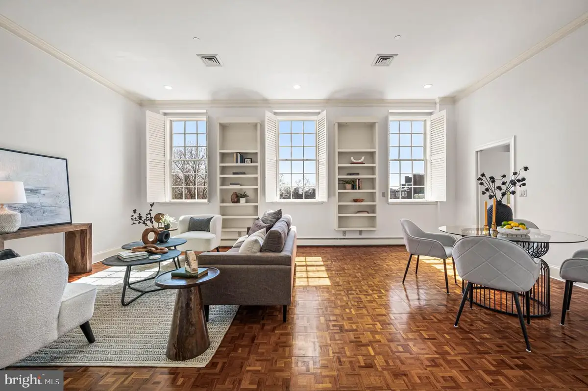 225 S 4th St #301, Philadelphia, PA 19106 - #1