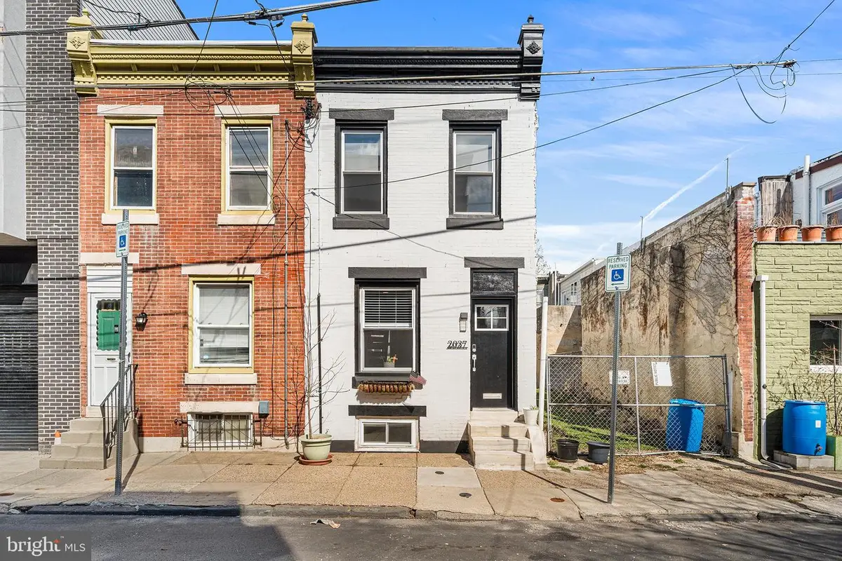 2037 E Fletcher St, Philadelphia, PA 19125 - #1