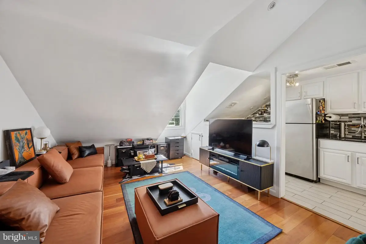 1021 Clinton St #7, Philadelphia, PA 19107 - #1