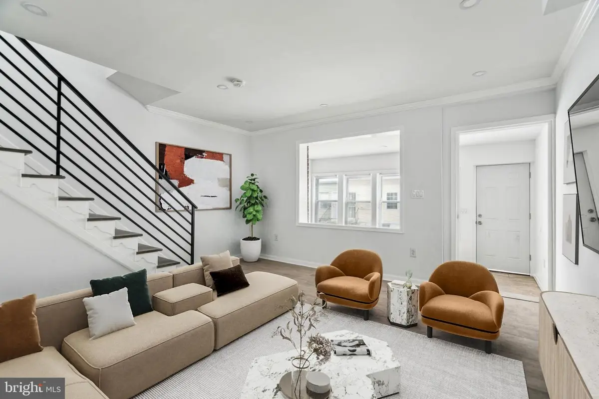 2041 S Bucknell St, Philadelphia, PA 19145 - #1