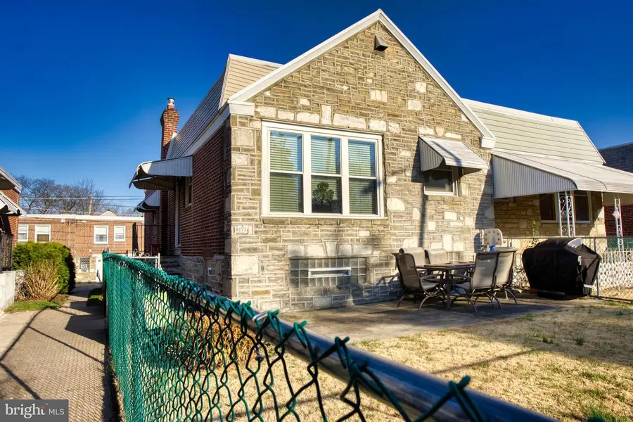 8171 Lister St, Philadelphia, PA 19152 - #3