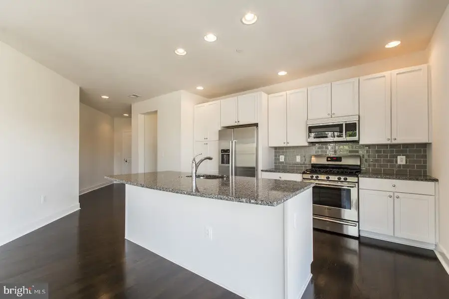 600 S 24th St #210, Philadelphia, PA 19146 - #3