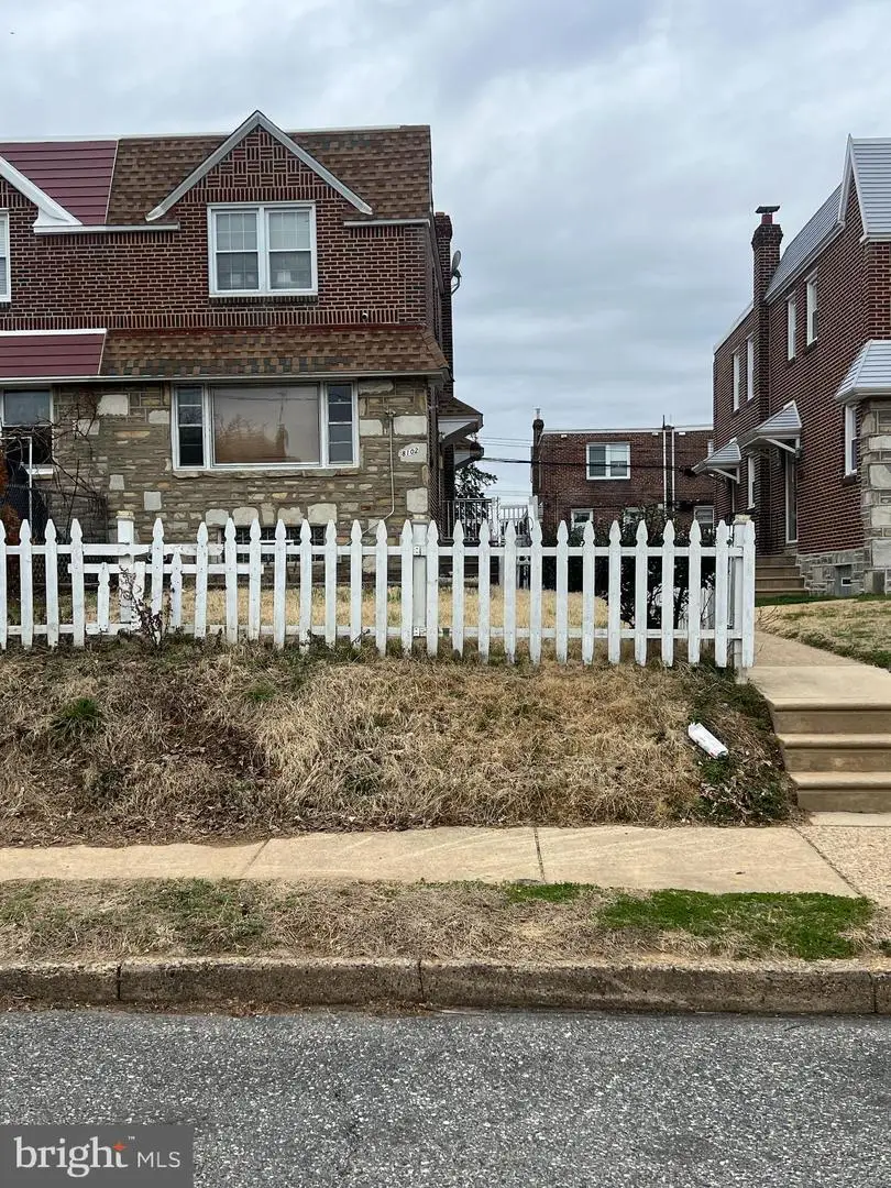 8102 Revere St, Philadelphia, PA 19152 - #1