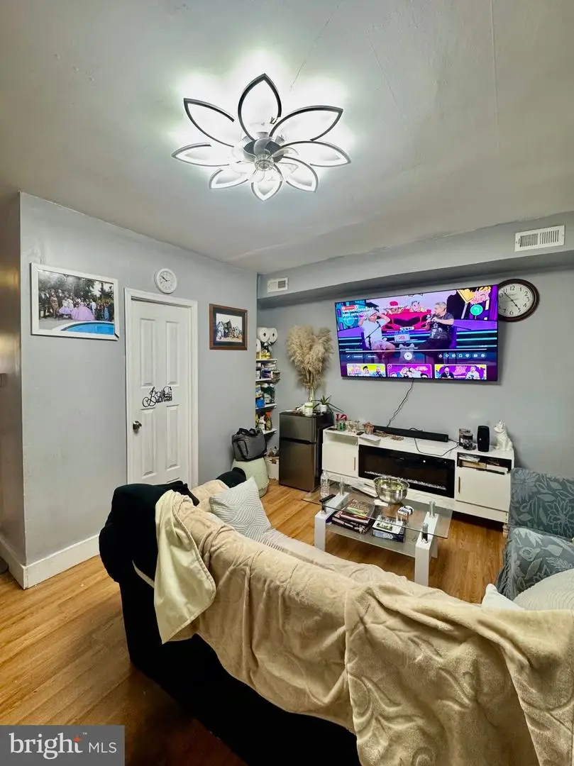 1534 S Corlies St, Philadelphia, PA 19146 - #2