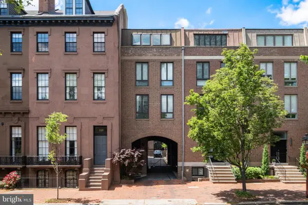 256-1/2 S 3rd St, PHILADELPHIA, PA 19106