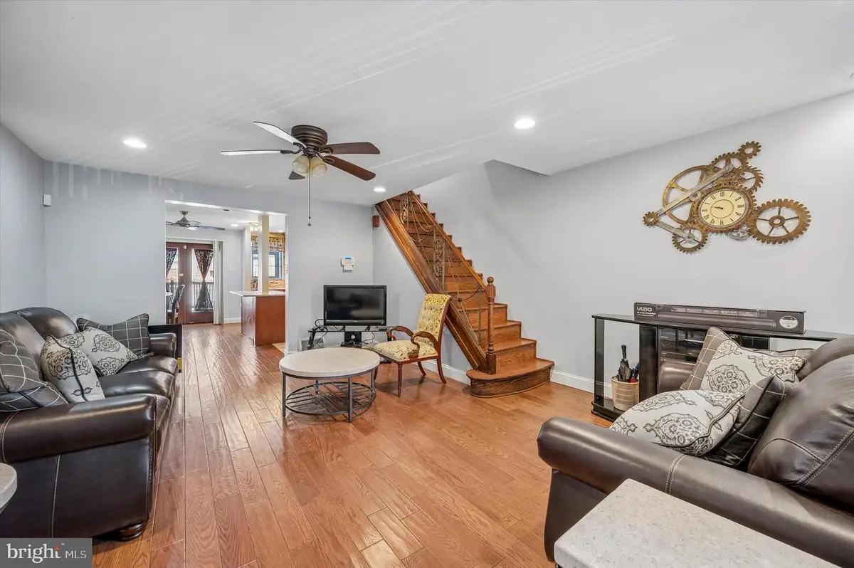 8627 Gilbert St, Philadelphia, PA 19150 - #1