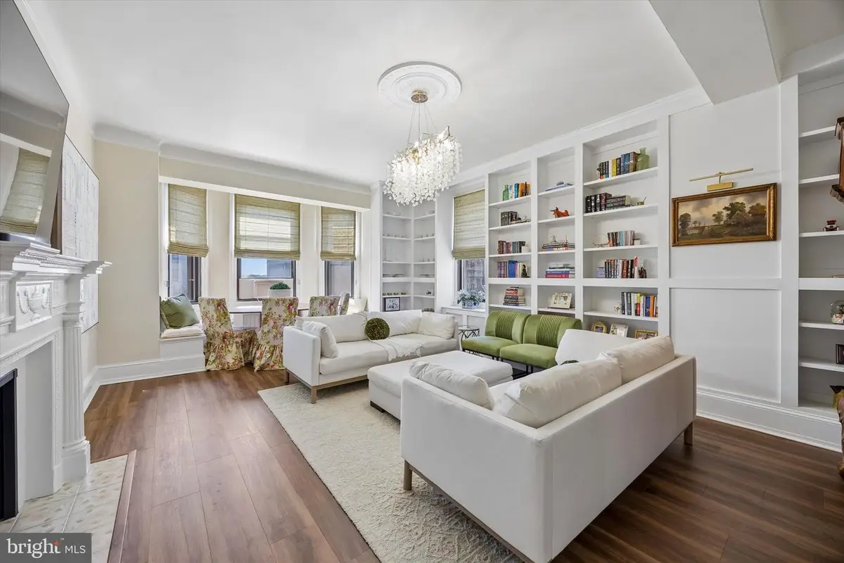 250 S 13th St #8e, Philadelphia, PA 19107 - #1