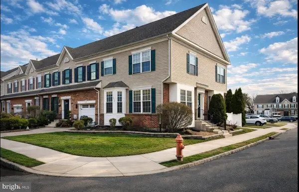 2036 W Reserve Dr, PHILADELPHIA, PA 19145