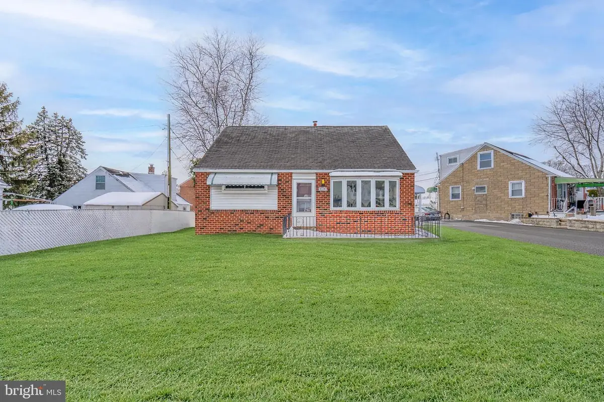 3222 Primrose Rd, Philadelphia, PA 19114 - #1