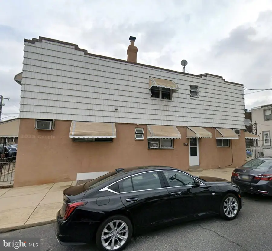 2951 S 15th St, Philadelphia, PA 19145 - #2