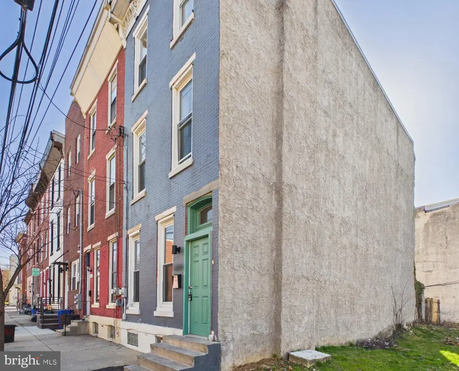 654 N 36th St, Philadelphia, PA 19104 - #2