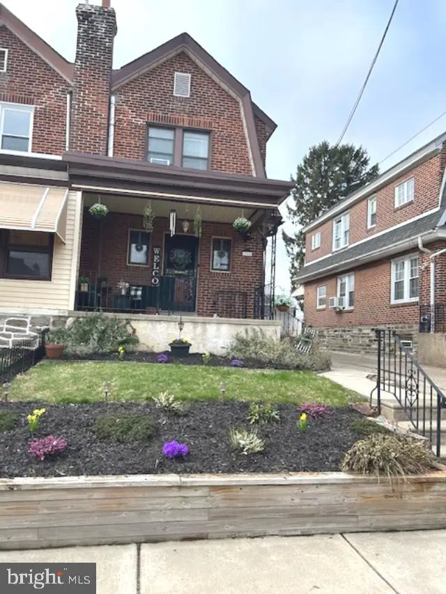 1804 Hoffnagle St, Philadelphia, PA 19152 - #2