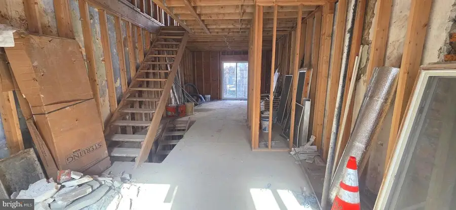 2047 Watkins St, Philadelphia, PA 19145 - #3