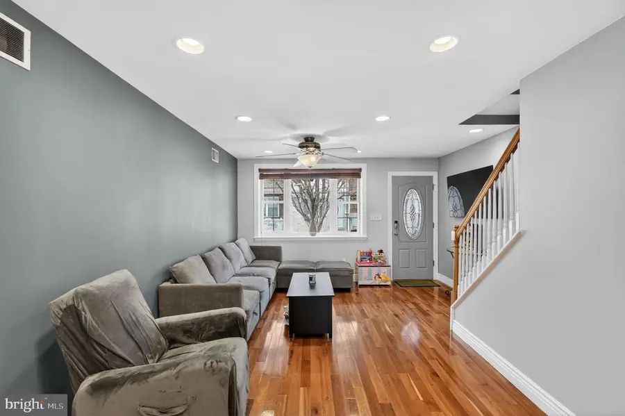 2907 S Sydenham St, Philadelphia, PA 19145 - #2