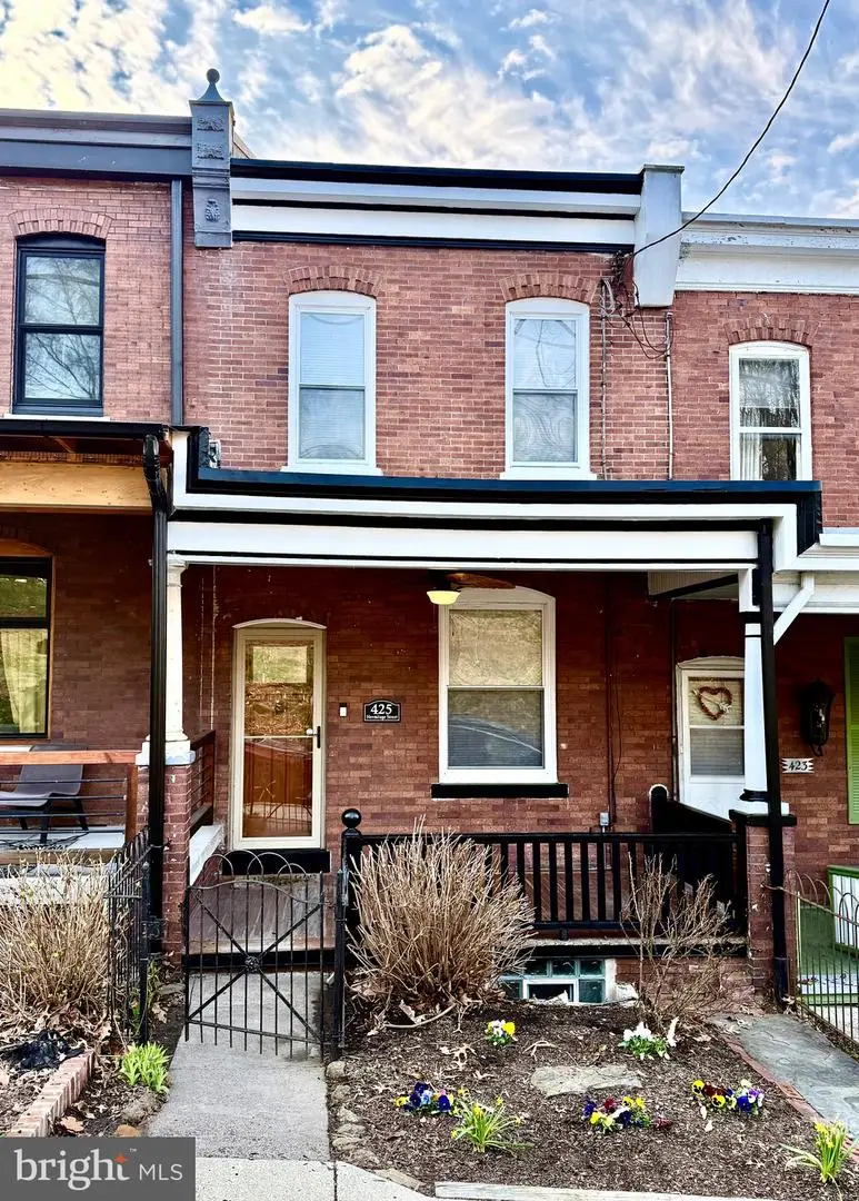 425 Hermitage St, Philadelphia, PA 19128 - #1