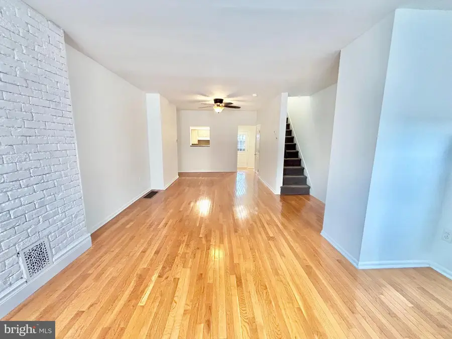 766 S Martin St, Philadelphia, PA 19146 - #3