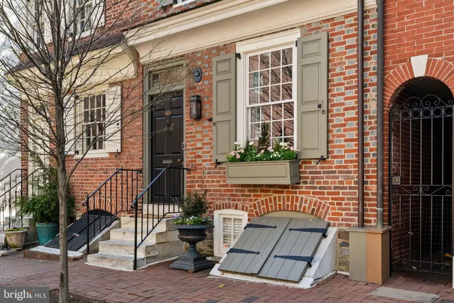 228 Spruce St, Philadelphia, PA 19106 - #2