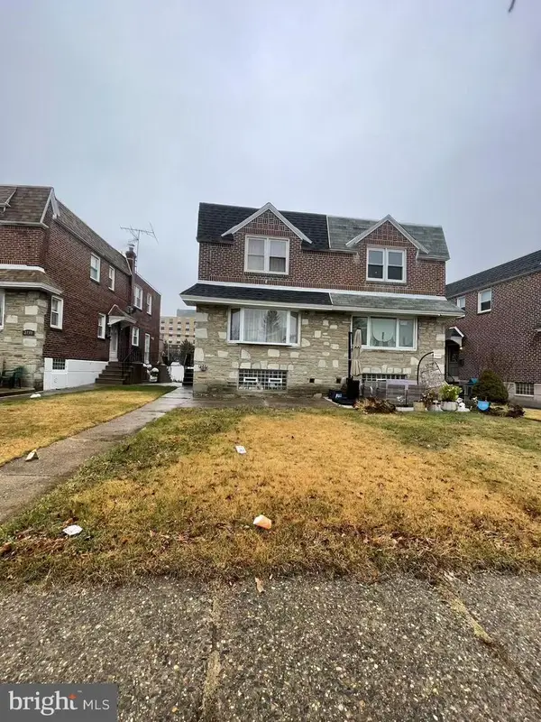 2733 Solly Ave, PHILADELPHIA, PA 19152