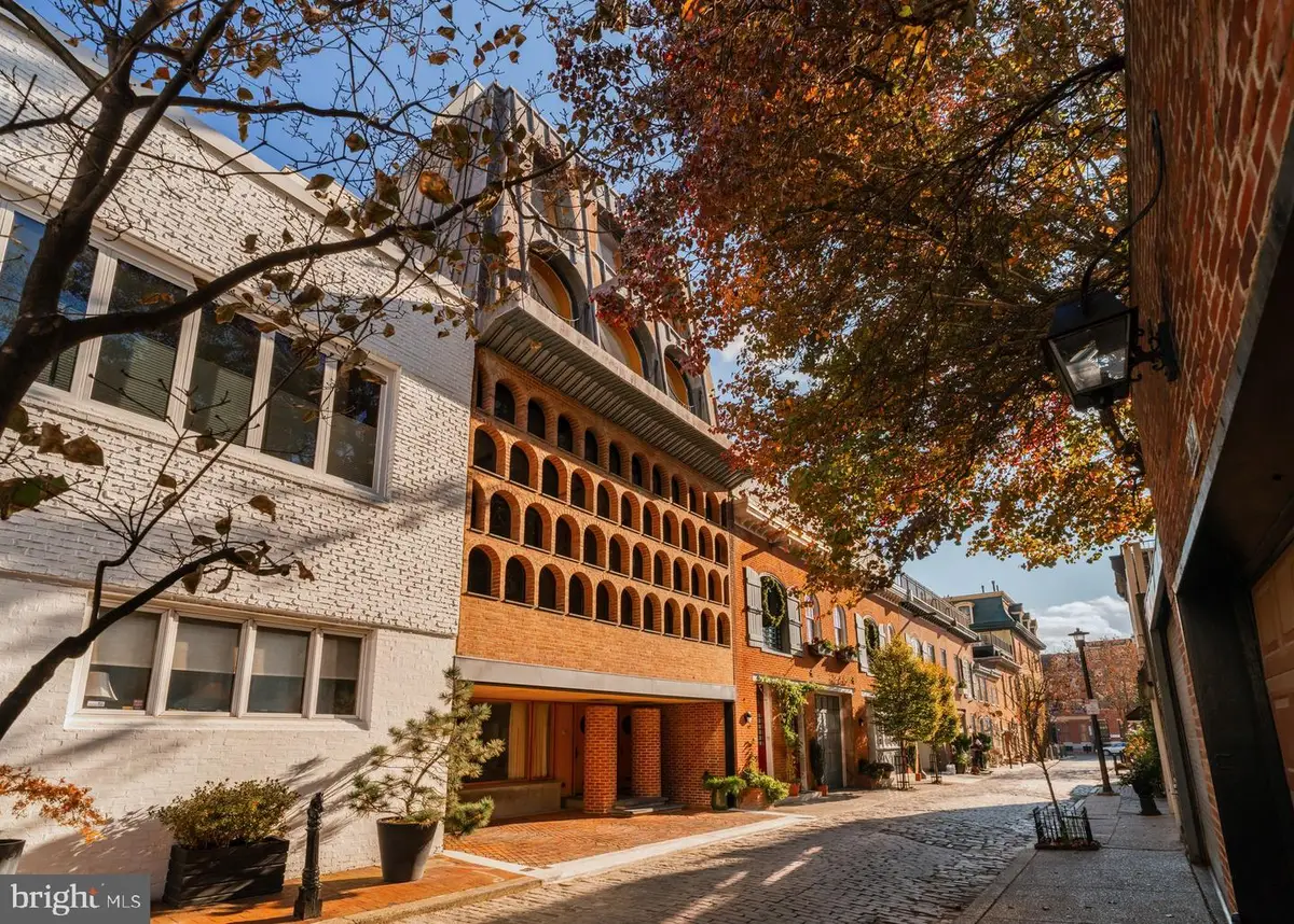 307 S Chadwick St, Philadelphia, PA 19103 - #1