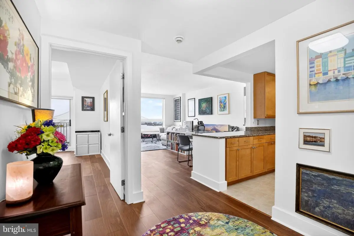 717 S Chris Columbus Blvd #916, Philadelphia, PA 19147 - #1