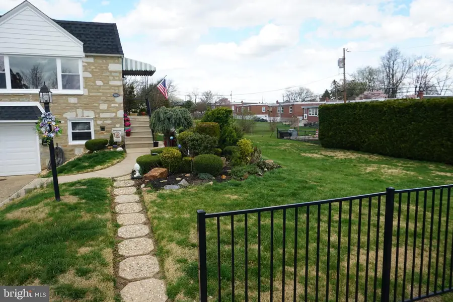 9988 Woodfern Rd, Philadelphia, PA 19115 - #2