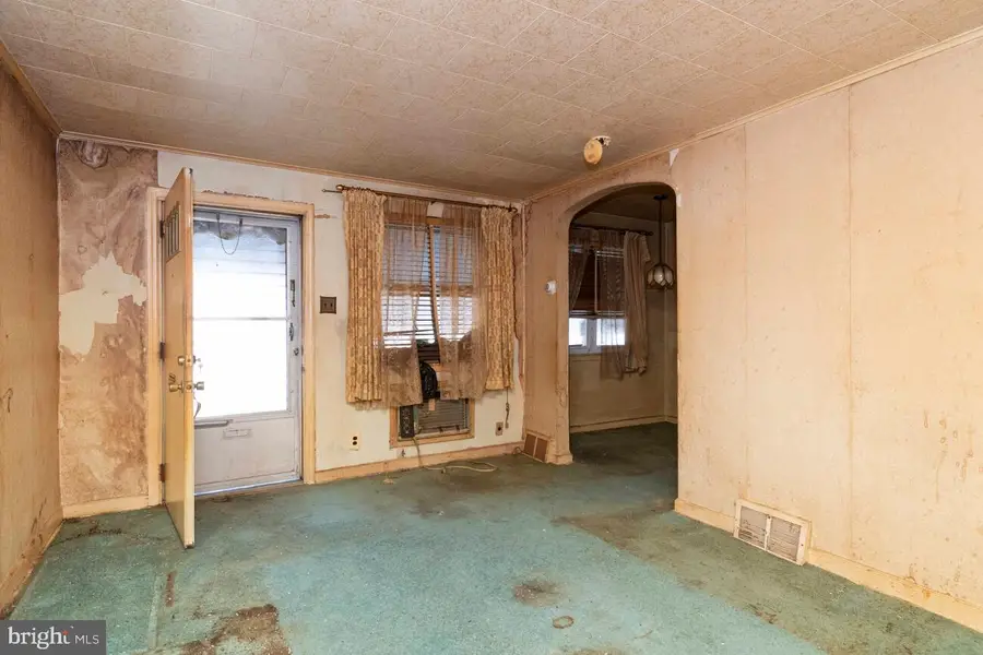 5109 Erdrick St, Philadelphia, PA 19124 - #3