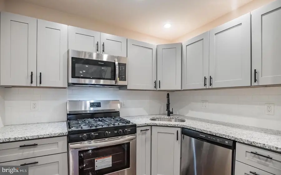 2046 E Stella St, Philadelphia, PA 19134 - #2